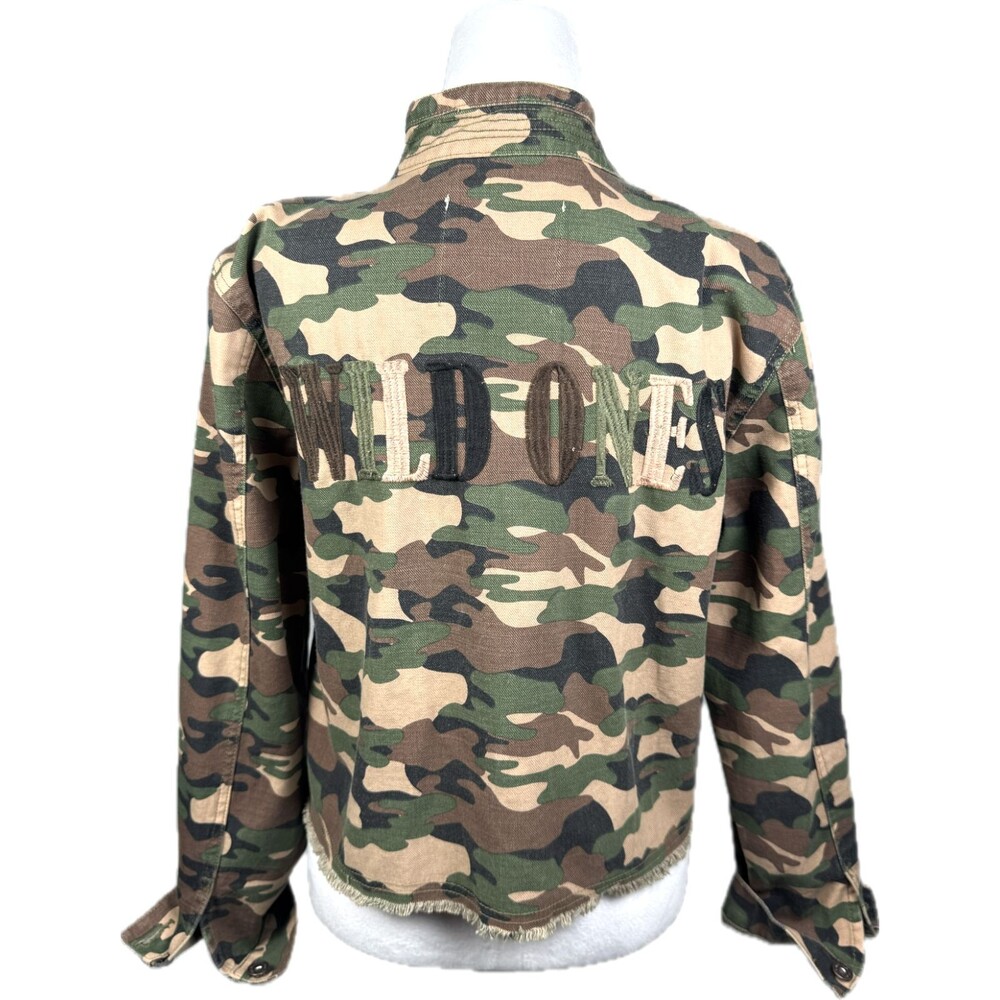 VTG Rifle Cropped Denim Camouflage Jacket Sz Large Vintage Back Graphic Wild One